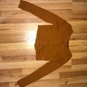 Button-down cropped long sleeve!